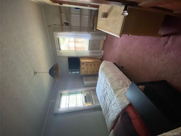 939 College Place, College Point NY 11356