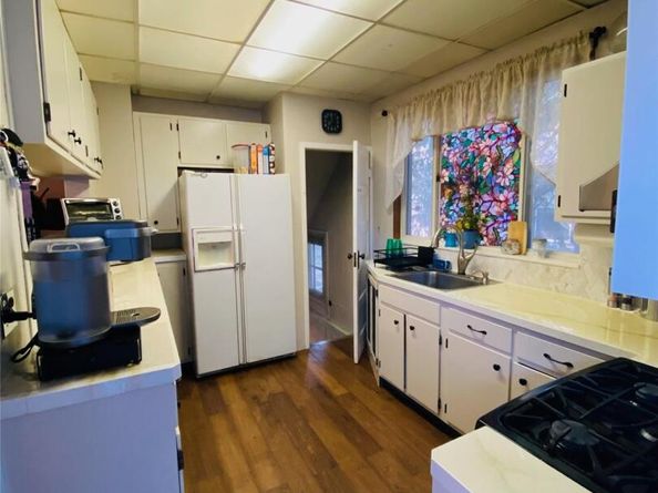 939 College Place, College Point NY 11356