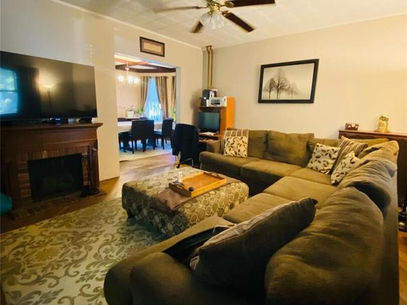 939 College Place, College Point NY 11356