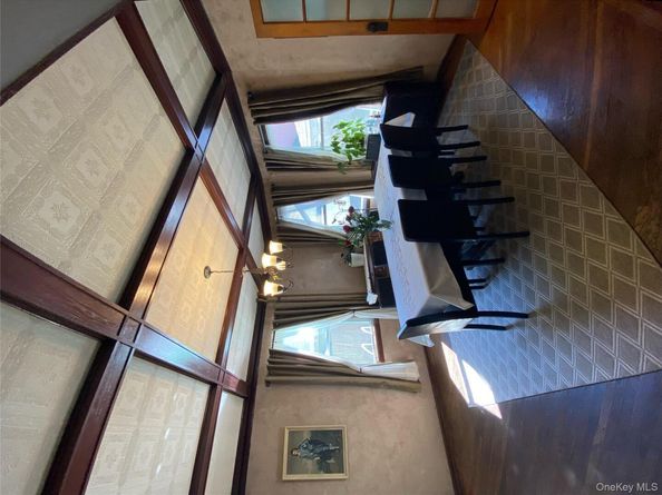 939 College Place, College Point NY 11356