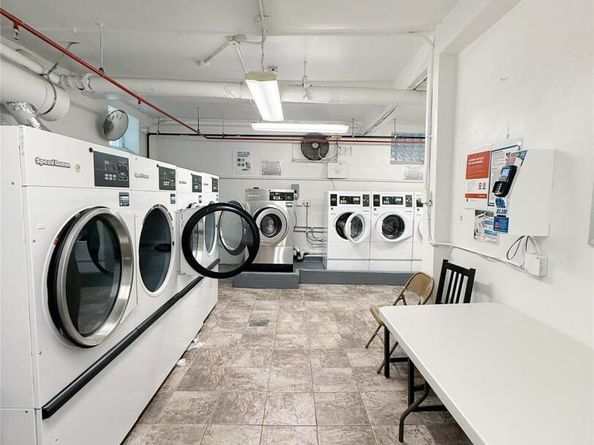 15020 71 Avenue 3E, Flushing NY 11367