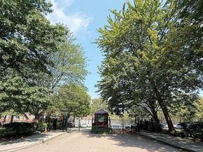 15020 71 Avenue 3E, Flushing NY 11367
