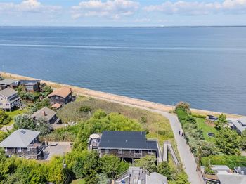 15 Dune Way