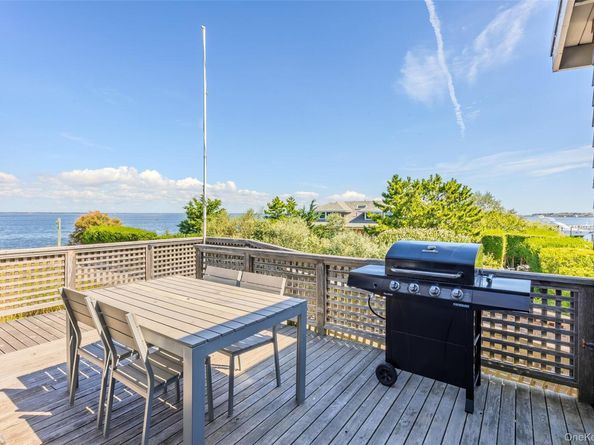 15 Dune Way, Seaview NY 11770
