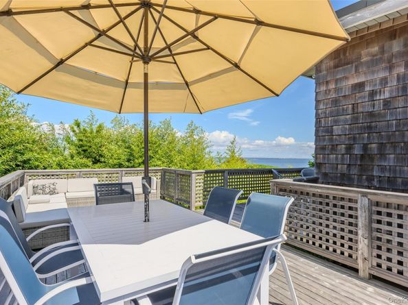 15 Dune Way, Seaview NY 11770