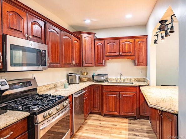 3841 Bailey Avenue, Bronx NY 10463