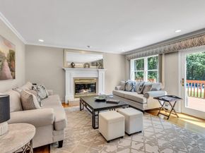 1 Damaris Court, Bayport NY 11705