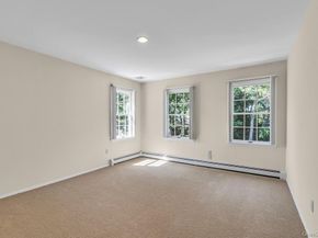 1 Damaris Court, Bayport NY 11705