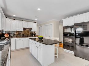 1 Damaris Court, Bayport NY 11705
