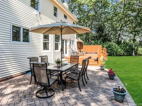 1 Damaris Court, Bayport NY 11705