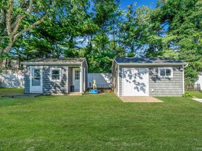 7 Rosella Court, West Babylon NY 11704