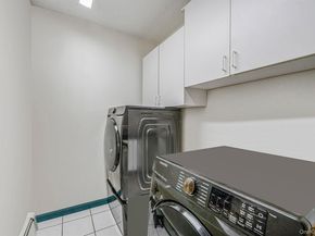 7 Rosella Court, West Babylon NY 11704