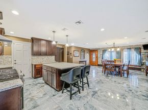 7 Rosella Court, West Babylon NY 11704