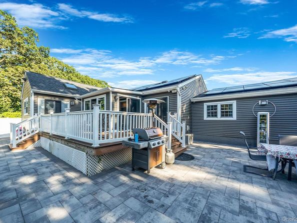 7 Rosella Court, West Babylon NY 11704