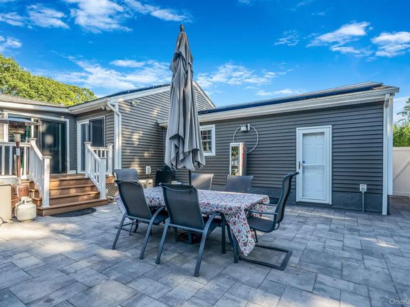 7 Rosella Court, West Babylon NY 11704