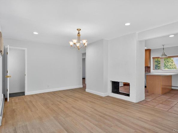 52 April Lane, Hicksville NY 11801