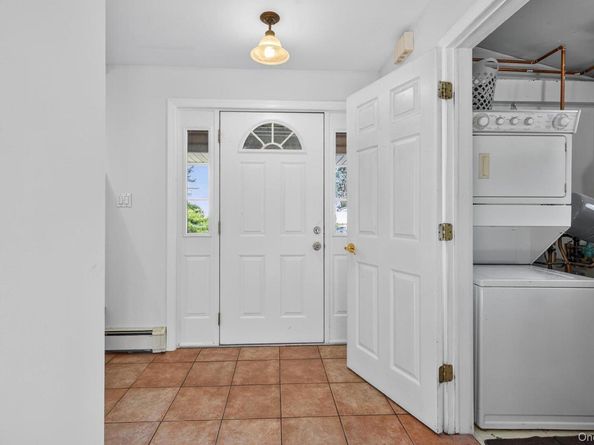52 April Lane, Hicksville NY 11801