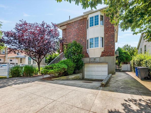 3218 Glennon Place, Bronx NY 10465
