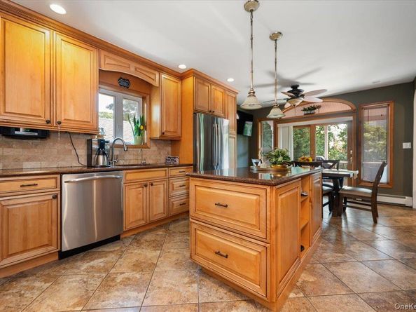 3218 Glennon Place, Bronx NY 10465