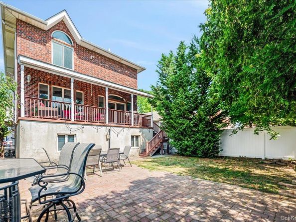 3218 Glennon Place, Bronx NY 10465