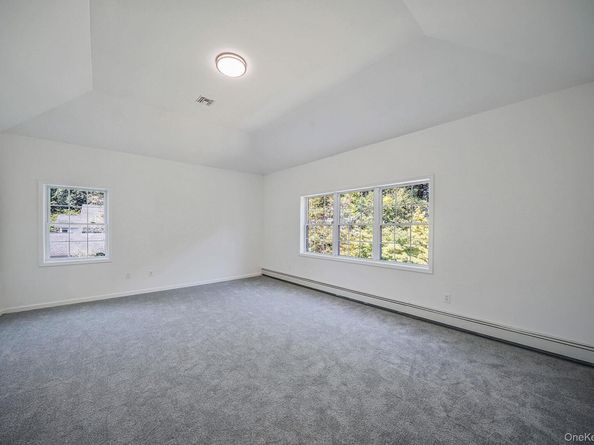 11 Cobbler Lane, East Setauket NY 11733