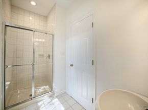 11 Cobbler Lane, East Setauket NY 11733