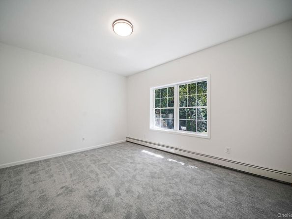 11 Cobbler Lane, East Setauket NY 11733