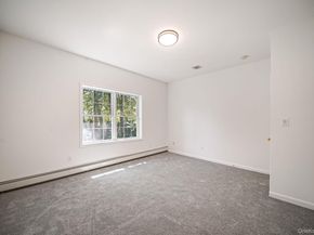 11 Cobbler Lane, East Setauket NY 11733