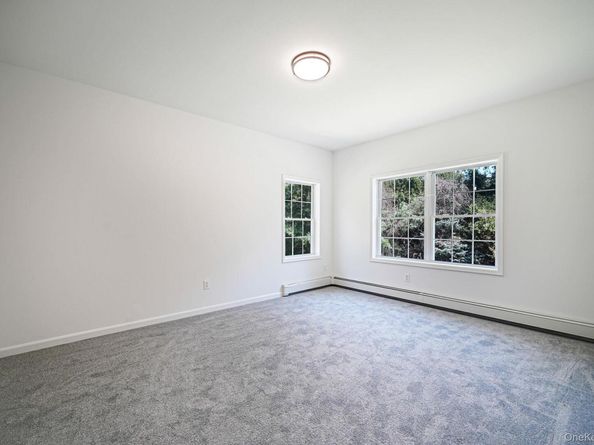 11 Cobbler Lane, East Setauket NY 11733