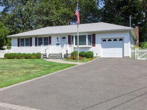 295 5th Street, Saint James NY 11780