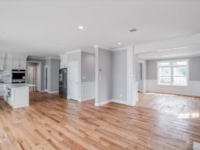 4 Vera Avenue, Plainview NY 11803