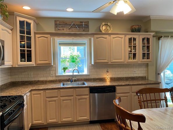 181C Edgewater C, Bronx NY 10465