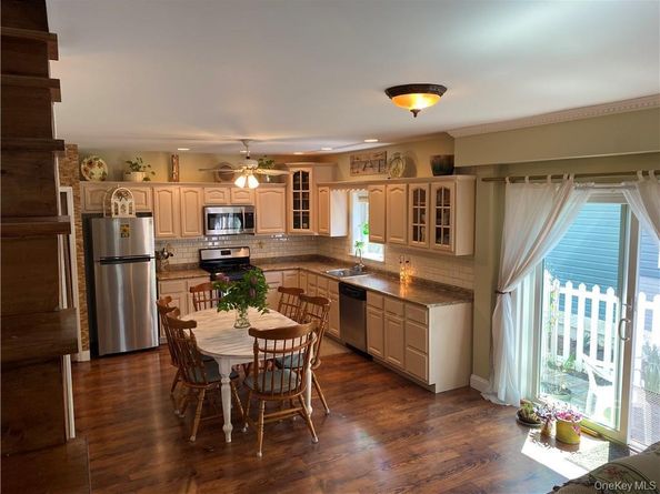 181C Edgewater C, Bronx NY 10465
