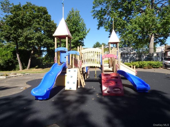 181C Edgewater C, Bronx NY 10465