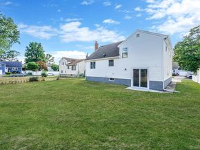 7 Ford Drive W, Massapequa NY 11758