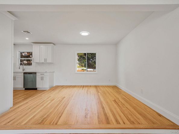 7 Ford Drive W, Massapequa NY 11758