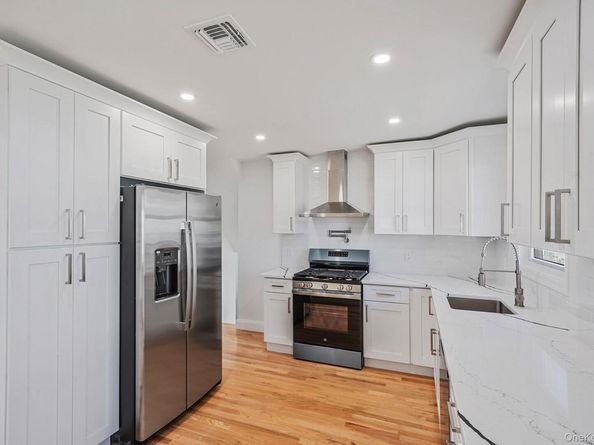 7 Ford Drive W, Massapequa NY 11758