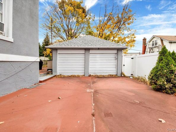 1610 Hering Avenue, Bronx NY 10461