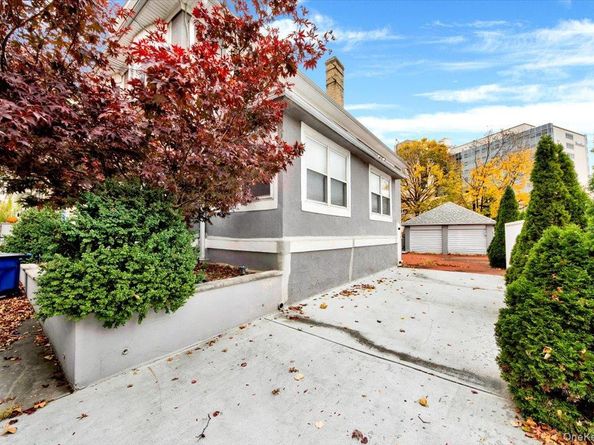 1610 Hering Avenue, Bronx NY 10461