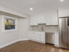 159 Coates Avenue N, Holbrook NY 11741