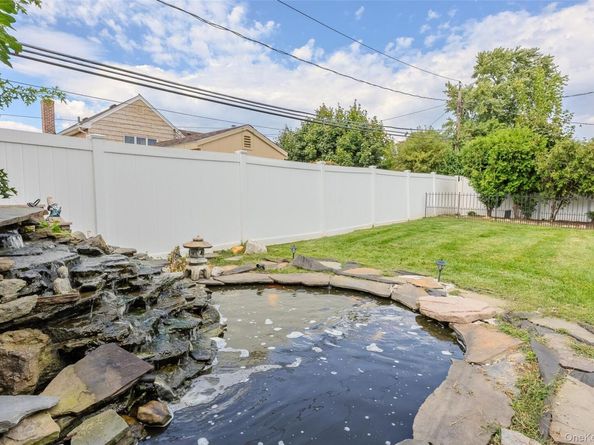 5 Webster Avenue, Massapequa NY 11758
