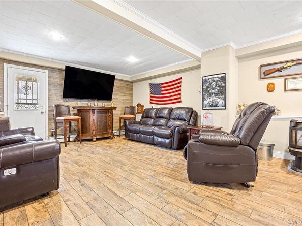 5 Webster Avenue, Massapequa NY 11758