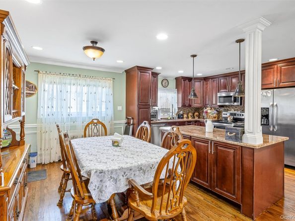 5 Webster Avenue, Massapequa NY 11758