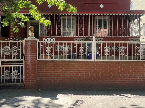 800 Crown Street, Brooklyn NY 11213
