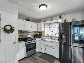 15 Abbey Lane, Bay Shore NY 11706