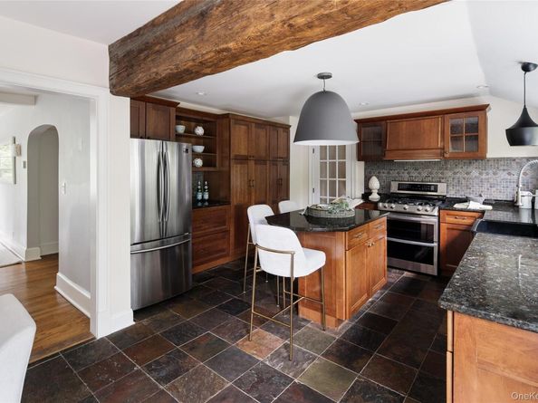 58 Spring Lane, Chappaqua NY 10514