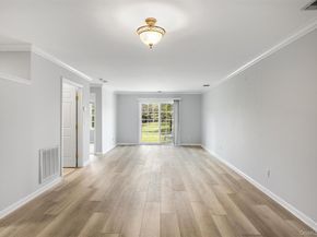 827 Portofino Place 827, Melville NY 11747