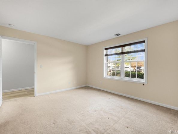 827 Portofino Place 827, Melville NY 11747