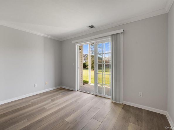 827 Portofino Place 827, Melville NY 11747