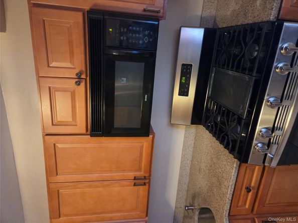 204-15 Foothill Avenue A34, Hollis NY 11423
